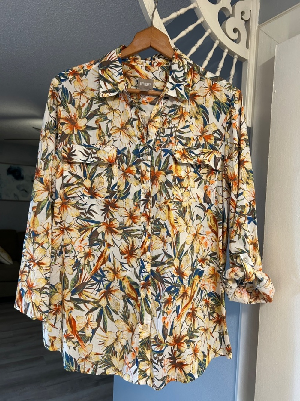Chico's Floral Button-Front Shirt in Cream Yellow Green Chico’s 3 = US Size XL